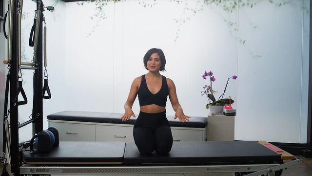 Preview of 25 Min Mat | Glutes and Abs