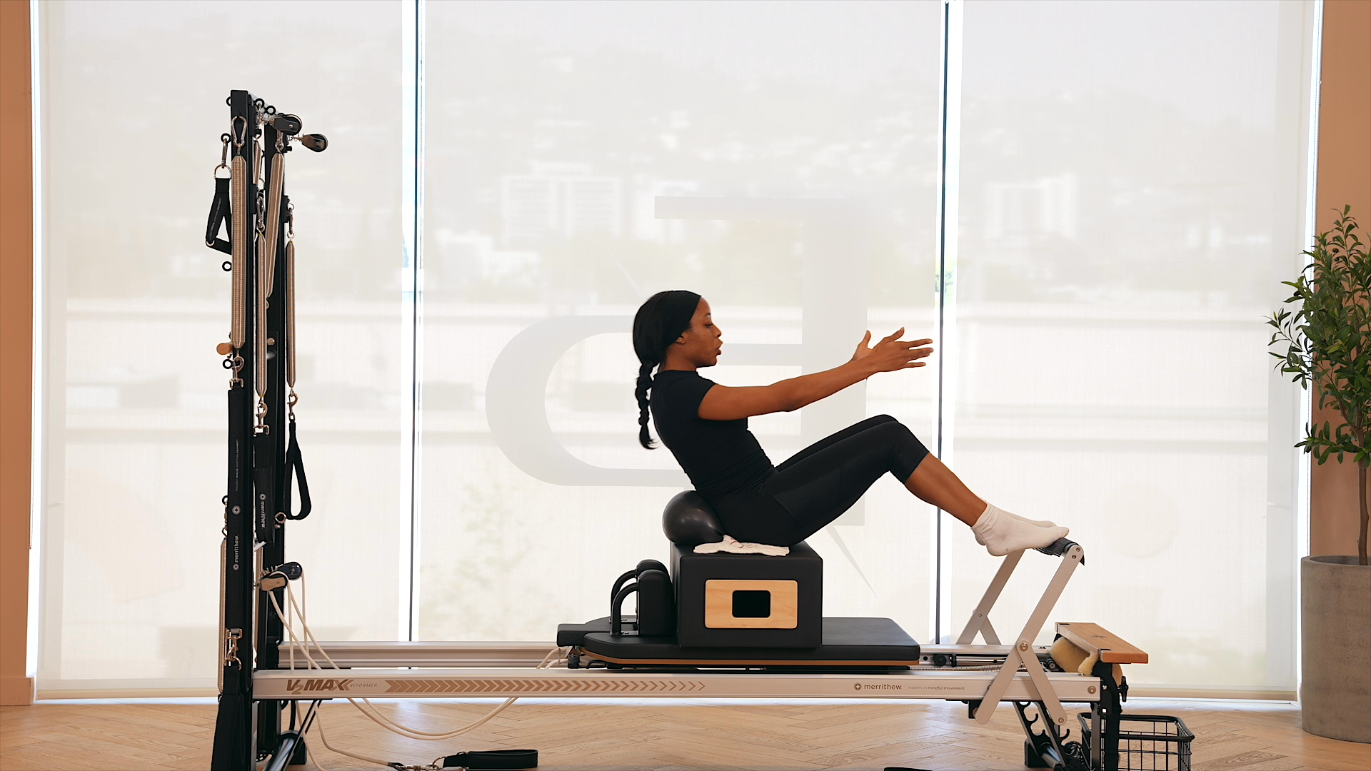 Preview of Reformer Abs + Glutes 003