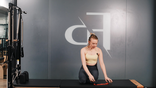 Preview of 20 Min Mat | Glutes & Abs Focus