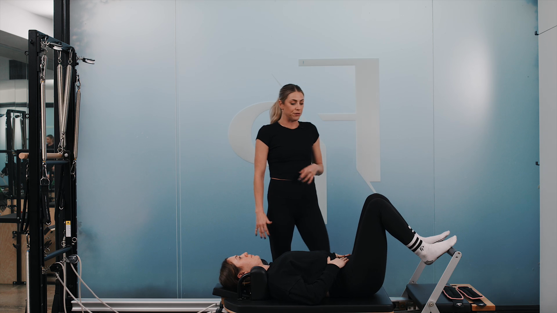 Preview of Reformer Arms + Legs Conditioning 001