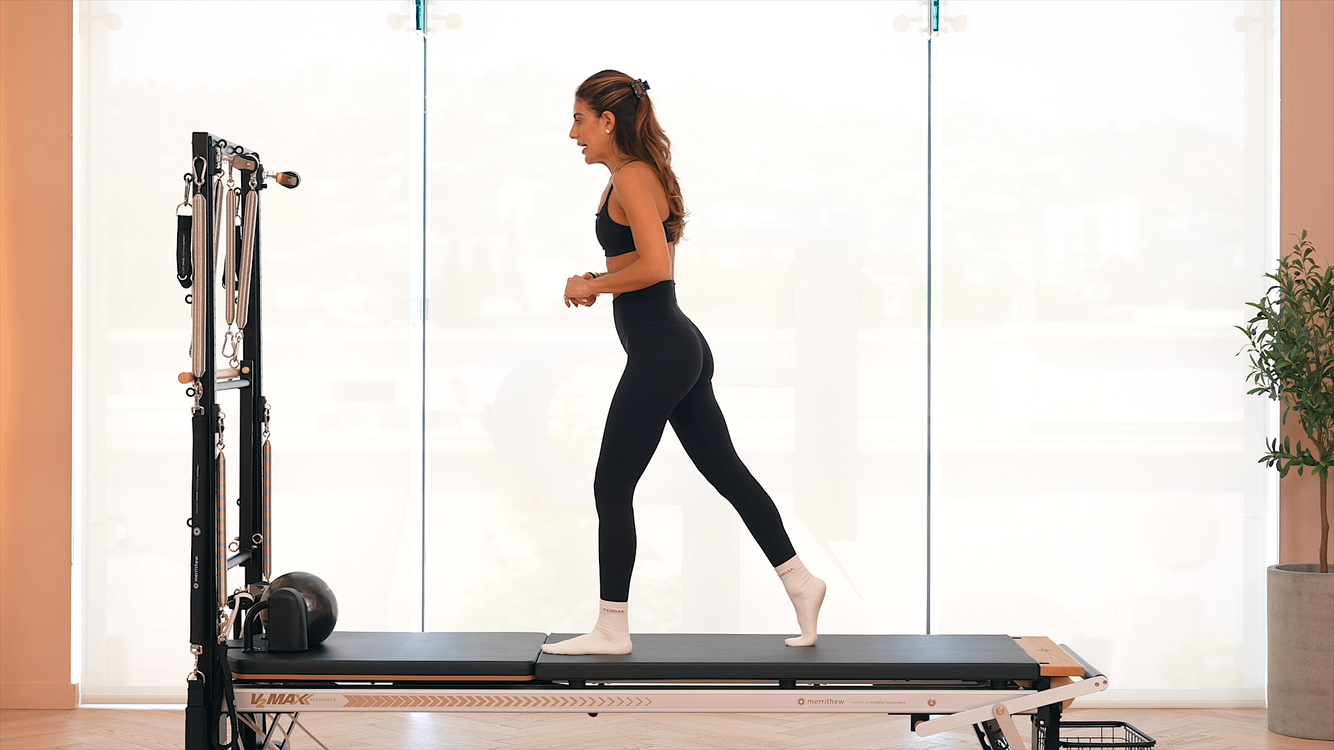 Preview of Mat Power Glutes 005