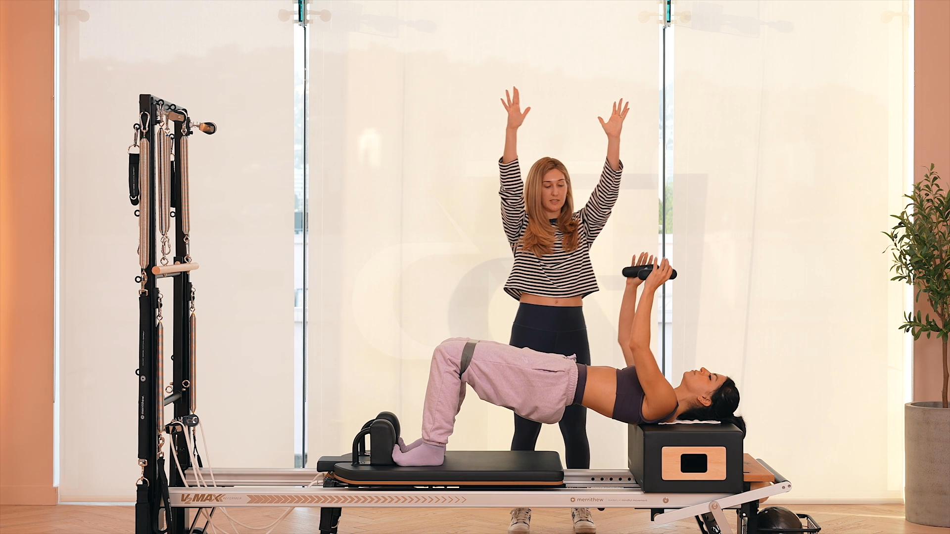 Preview of Reformer Full Body Lengthen 003