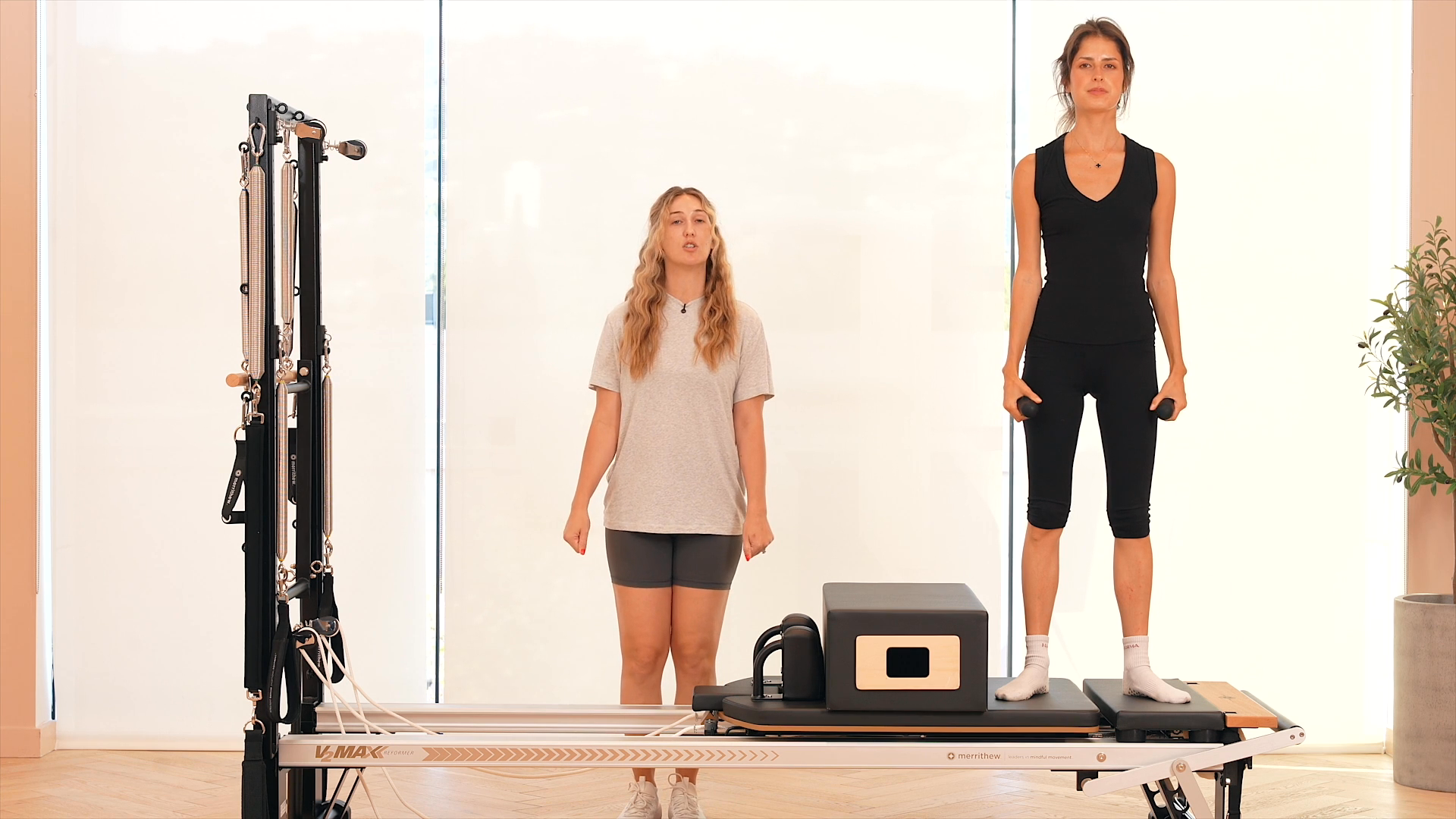 Preview of Reformer Full Body Lengthen 010