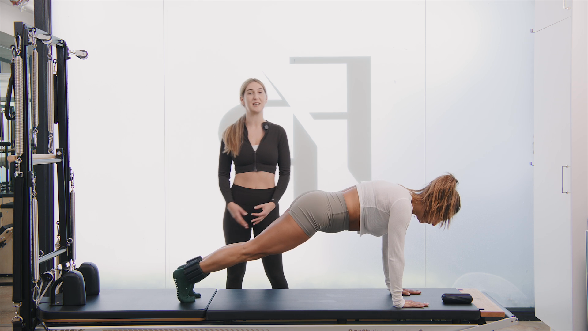 Preview of 30 Min Mat | Full Body | 08.03