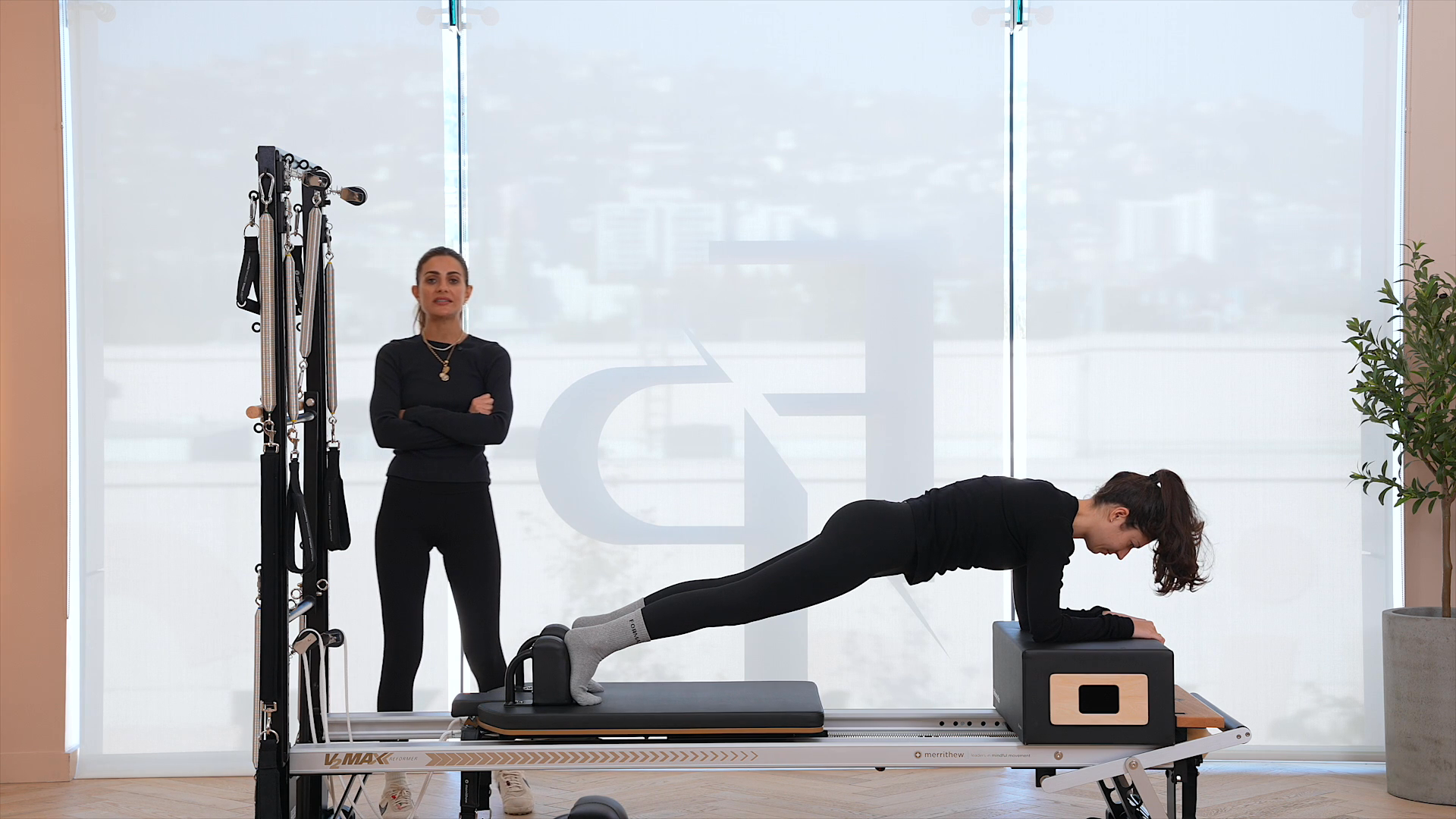 Preview of Lower Body + Core Tone Reformer 002